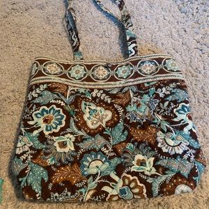 Vera Bradley tote bag